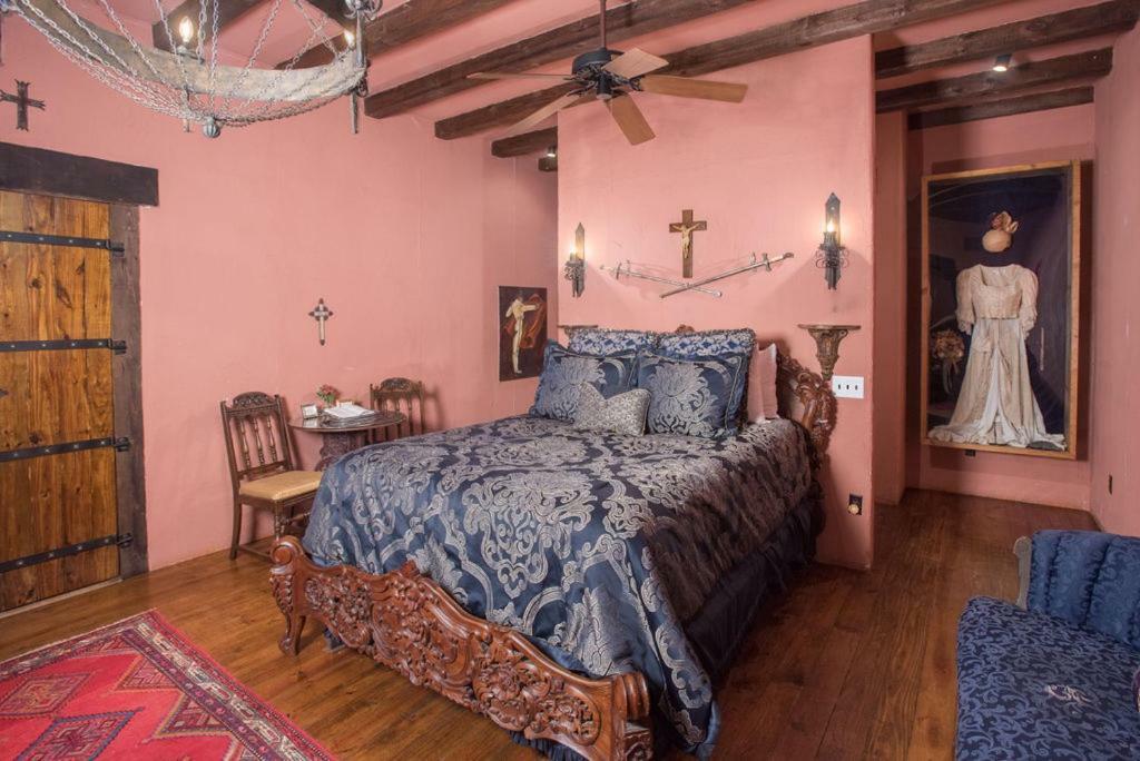 7F Lodge And Events College Station Bagian luar foto